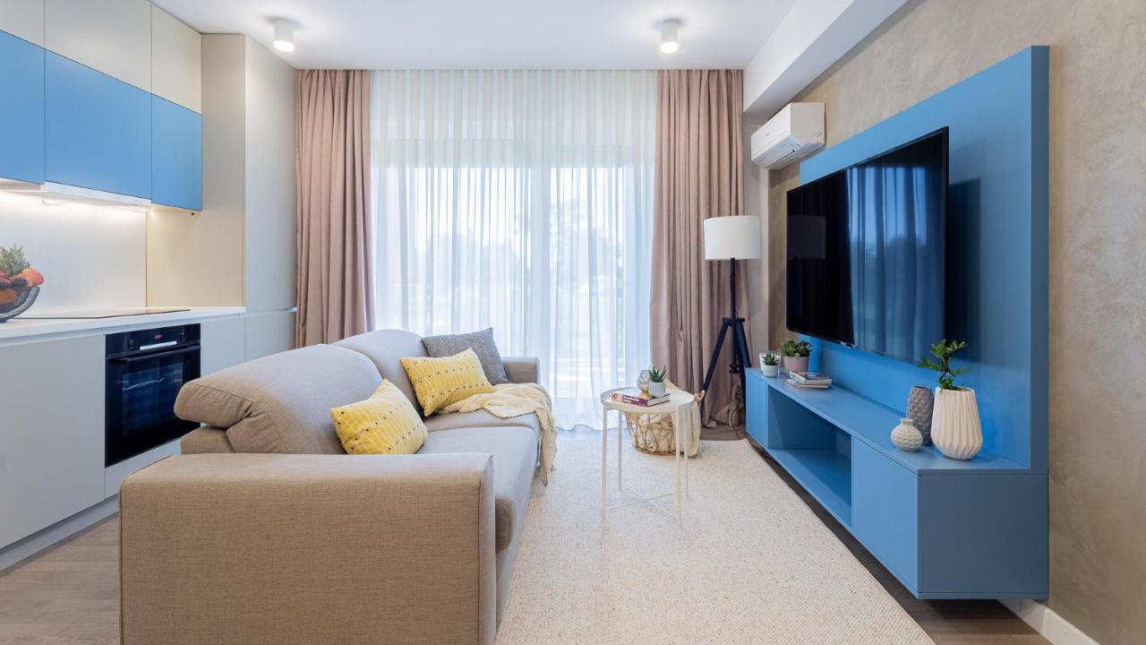 Il Lago - Azur - Cozy Luxurious Smart Home By The Lake Voluntari Eksteriør bilde
