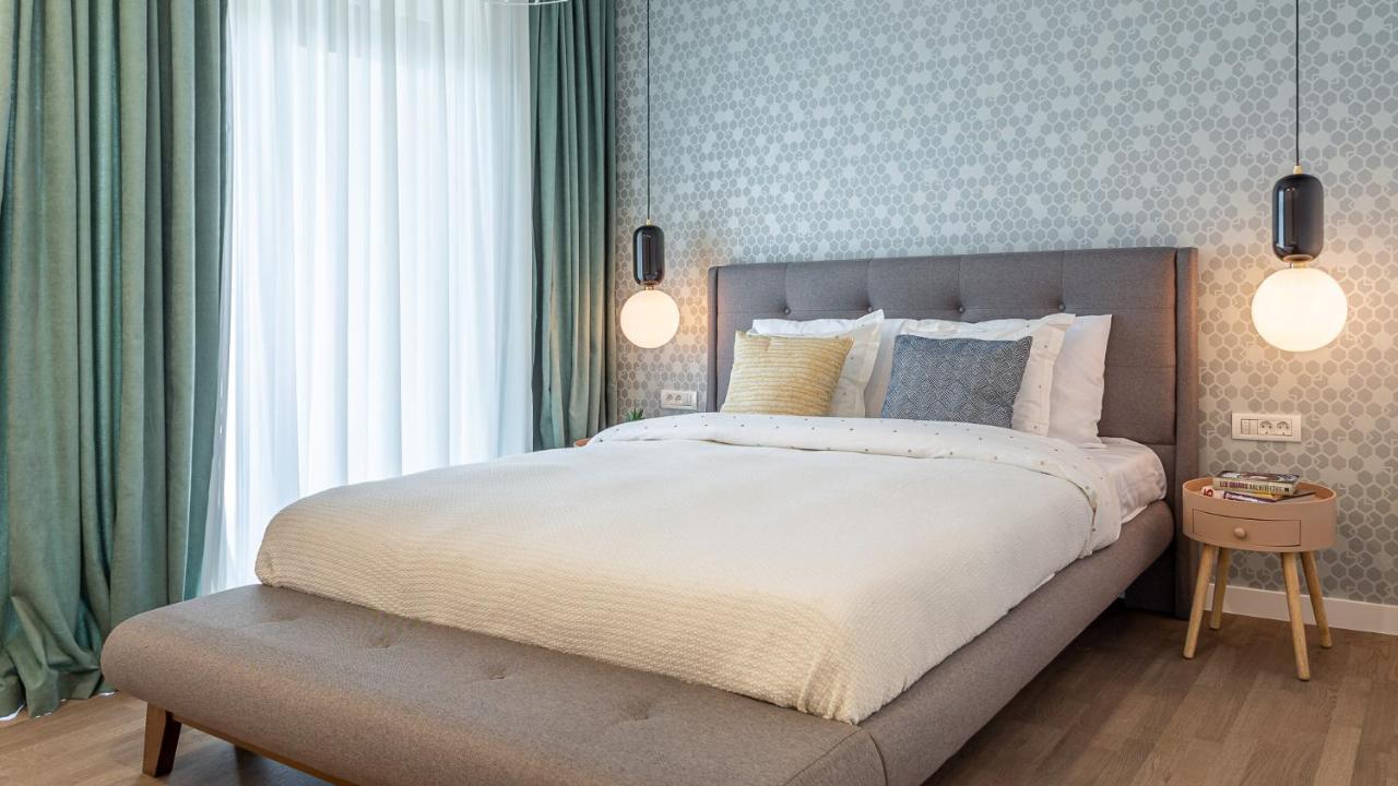 Il Lago - Azur - Cozy Luxurious Smart Home By The Lake Voluntari Eksteriør bilde